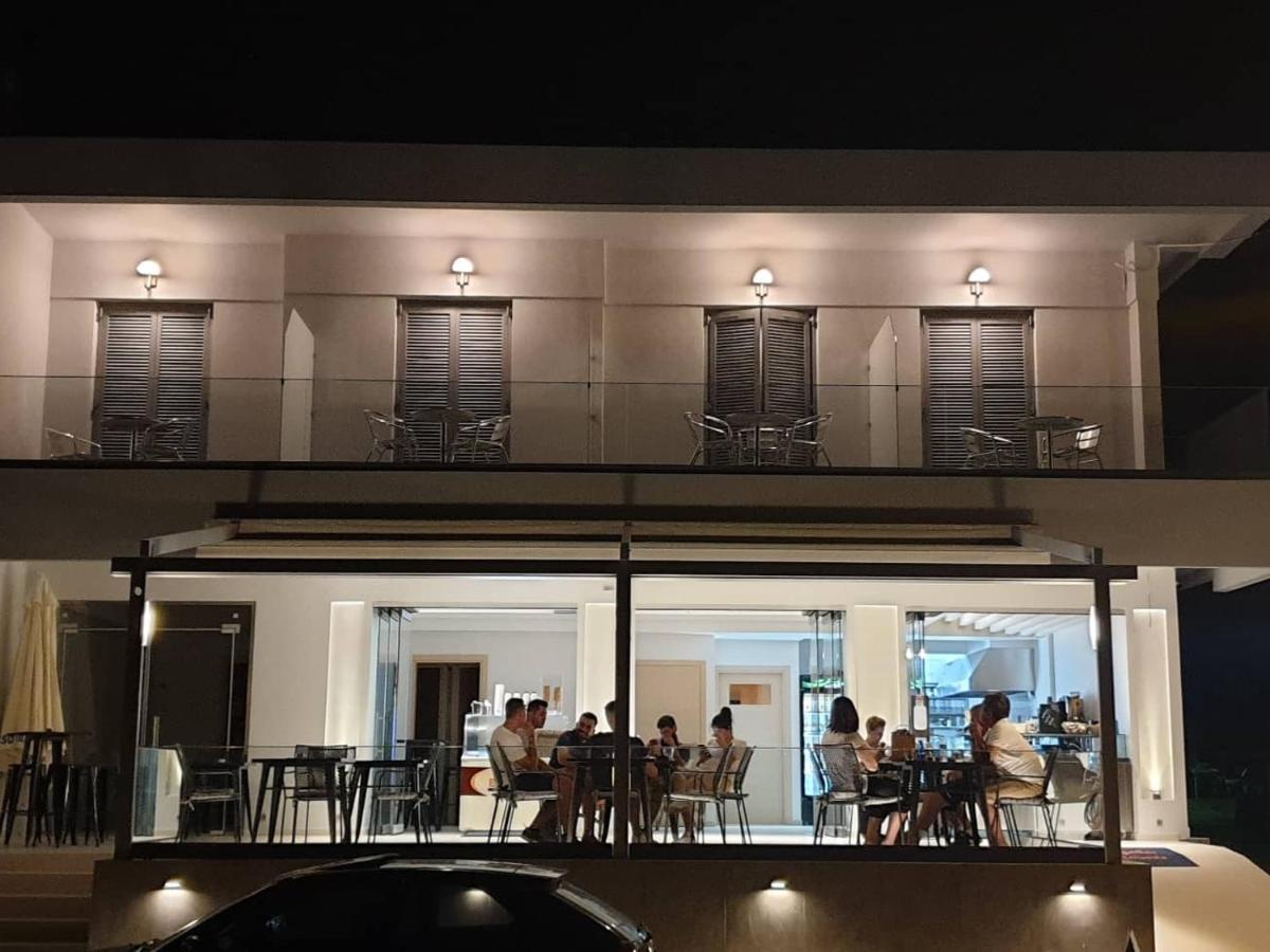 Angelo Cafe Hotel Tolón Exterior foto